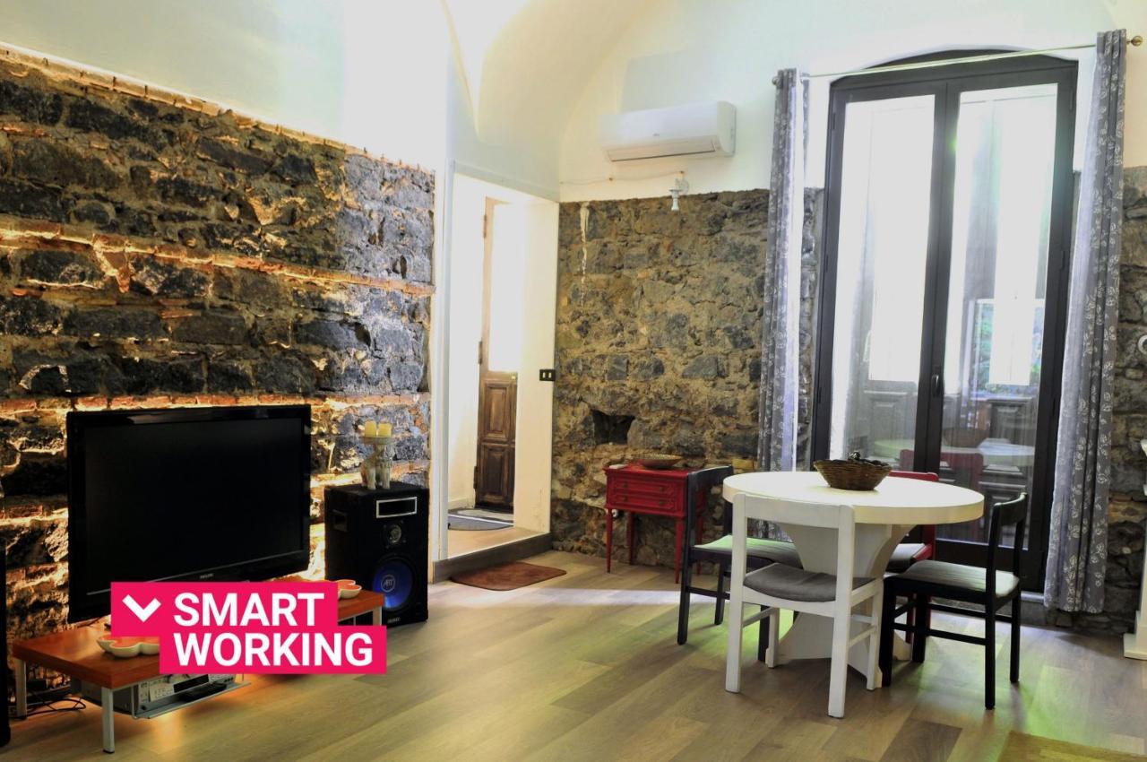 Petra Lavica Holiday Home By Wonderful Italy Catania Exterior foto